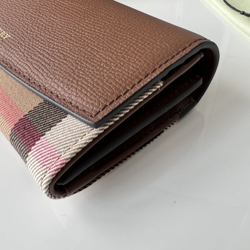 Bv*b*rry wallets